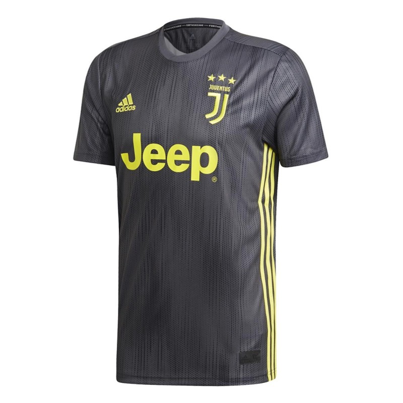 juventus black and yellow jersey