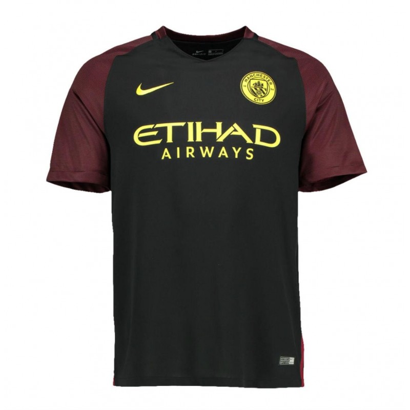Nike, la terza maglia del Manchester City 2016/17